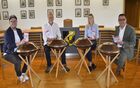 Beim handpan-spielen