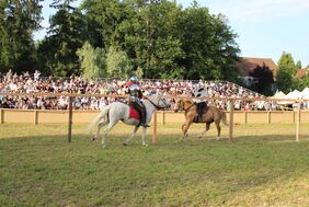 Fulminantes Duell zu Pferde