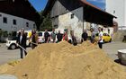 beim Spatenstich