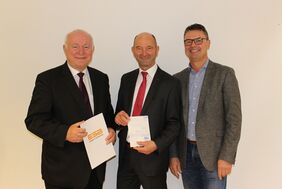 Schecküberreichung